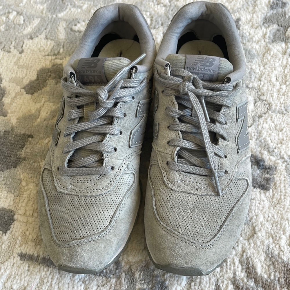 Size 7 new balance smoke free clean home
